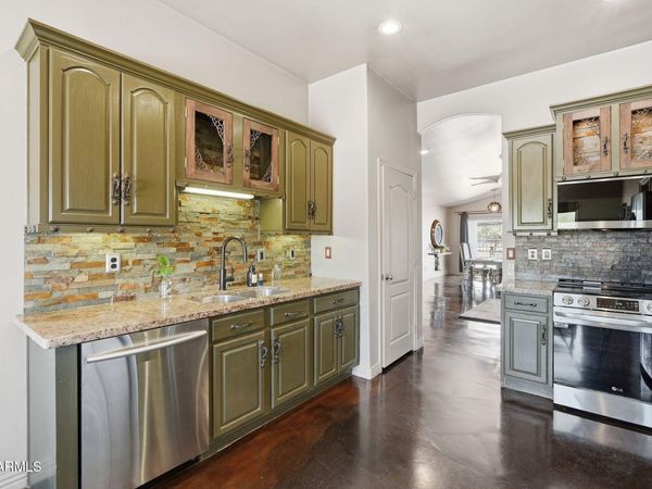 6610 E DIXILETA Drive, Cave Creek, AZ 85331