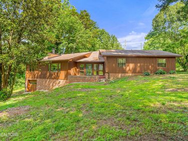 1905 Howard Drive, Knoxville, TN 37918