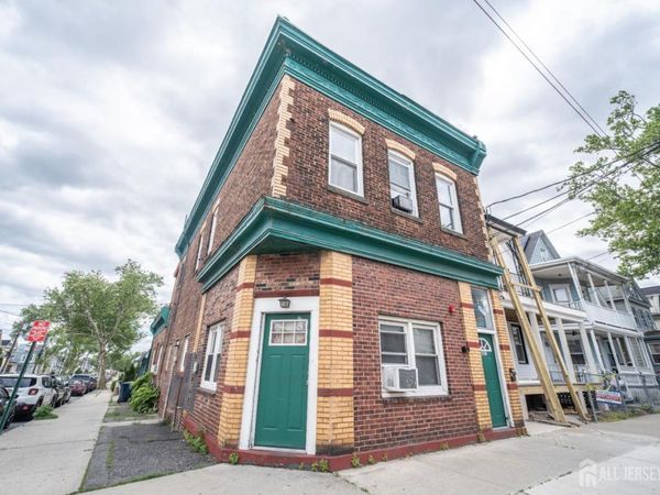 201 Gordon Street , Perth Amboy, NJ 08861