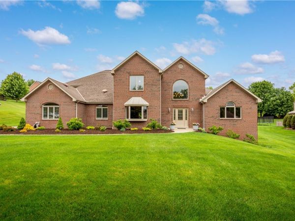 103 Blackmore Drive , Venetia, PA 15367