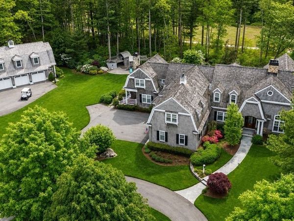9 High Ridge Drive, Mattapoisett, MA 02739