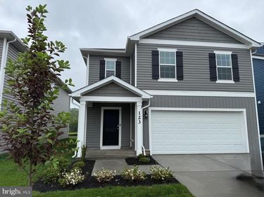 123 AVERY DRIVE , STEPHENS CITY, VA 22655