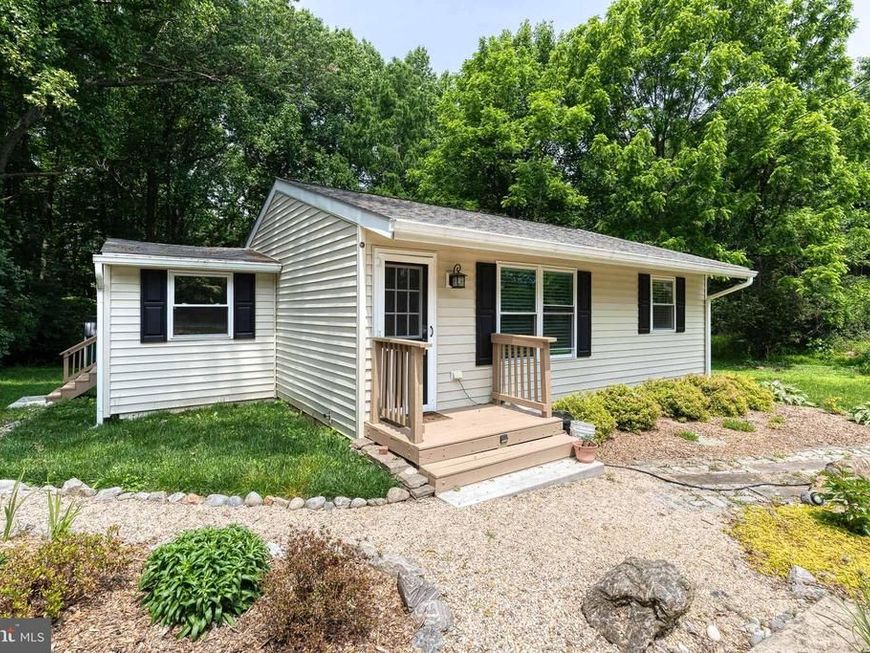6922 Hollenberry Road , Sykesville, MD 21784 Main Photo
