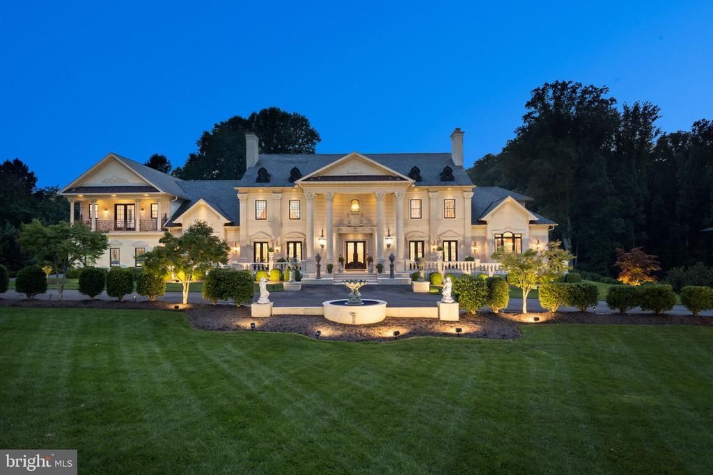 938 Peacock Station Road, McLean, VA 22102 Main Photo
