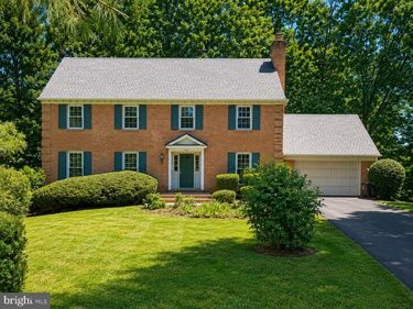 7619 HUNTMASTER LANE, MCLEAN, VA 22102