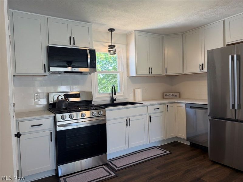 248 Menegay Road , Louisville, OH 44641 Photo 5