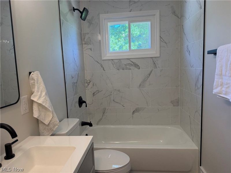 248 Menegay Road , Louisville, OH 44641 Photo 6