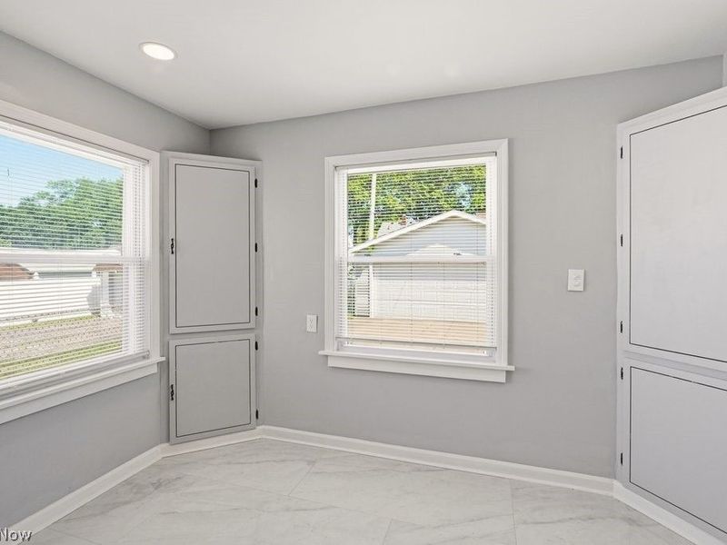 15705 Throckley Avenue, Cleveland, OH 44128 Photo 13