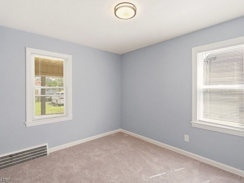 15705 Throckley Avenue, Cleveland, OH 44128 Photo 14
