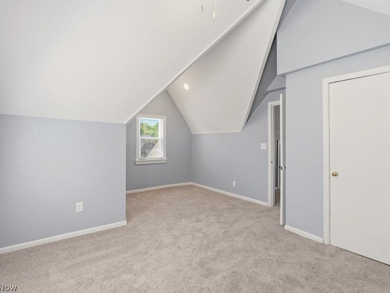 15705 Throckley Avenue, Cleveland, OH 44128 Photo 21