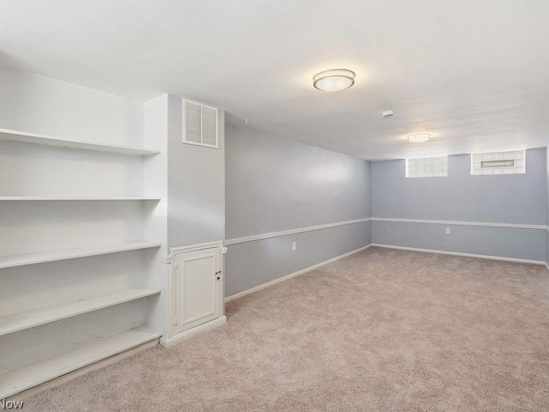 15705 Throckley Avenue, Cleveland, OH 44128 Photo 26