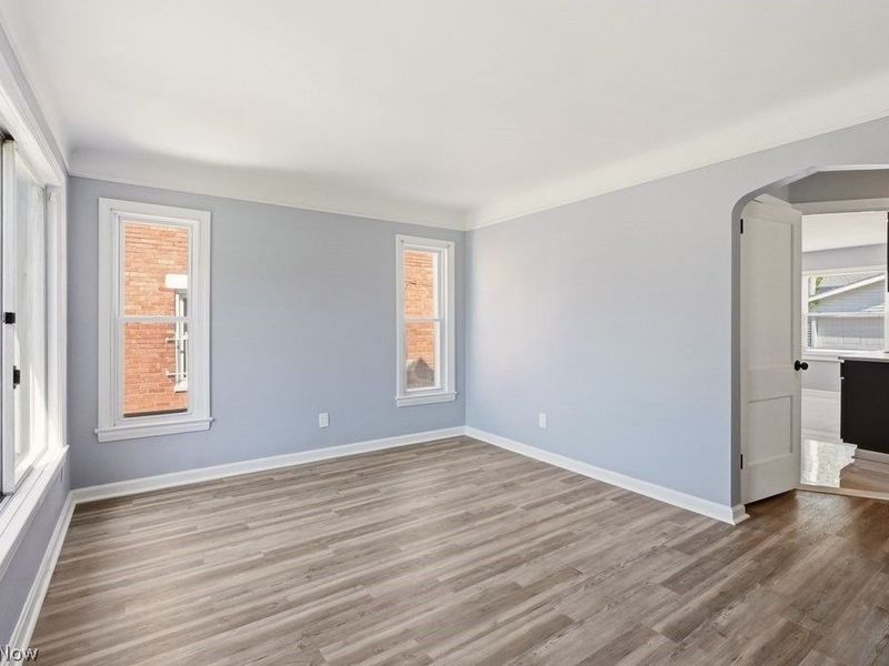 15705 Throckley Avenue, Cleveland, OH 44128 Photo 4