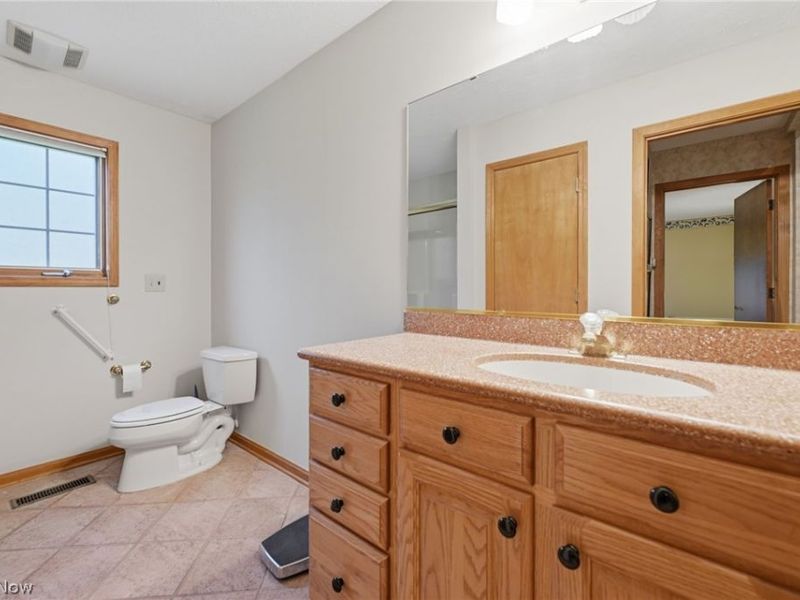 19292 Charter Lane, Strongsville, OH 44149 Photo 26
