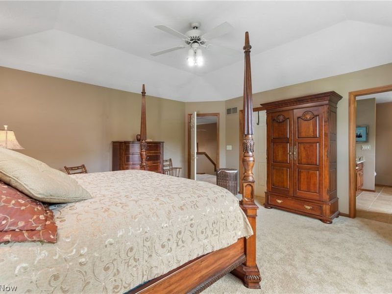 1938 Fairway Drive , Uniontown, OH 44685 Photo 23