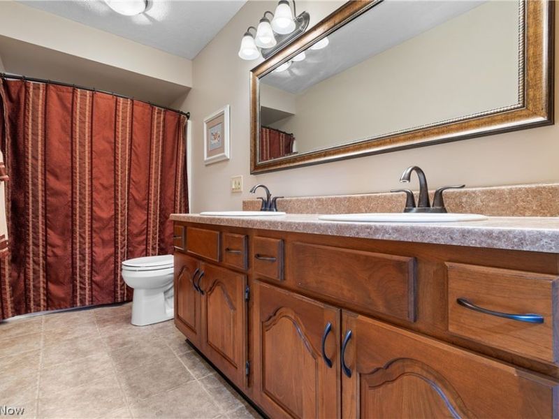 1938 Fairway Drive , Uniontown, OH 44685 Photo 29