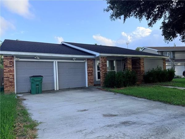 4049 S CHIPWOOD Drive , Harvey, LA 70058
