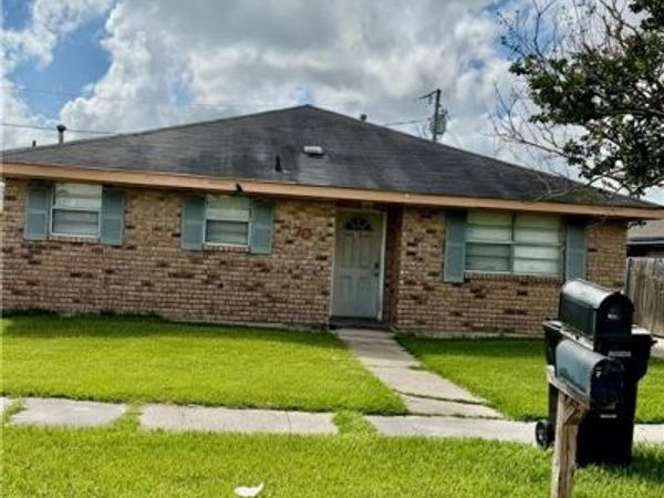70 72 PHILLIP Court , Chalmette, LA 70043
