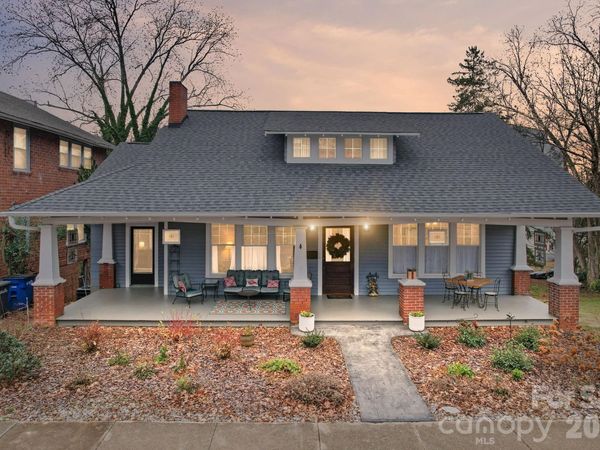 202 S Oak Street , Statesville, NC 28677