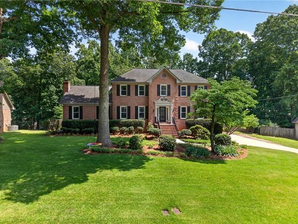 6477 Rosecommon Drive , Peachtree Corners, GA 30092