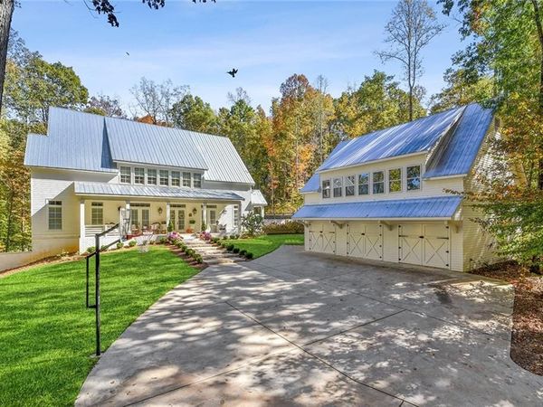 812 Lower Creighton Road , Cumming, GA 30028