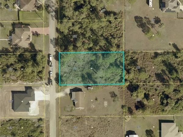 1106 Dixie AVE , LEHIGH ACRES, FL 33972