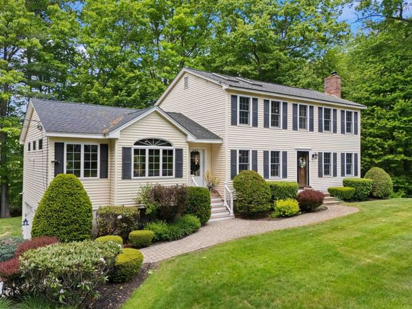 18 Paul Avenue, Derry, NH 03038