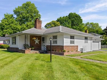 400 Noridge Dr, Rochester, NY 14622