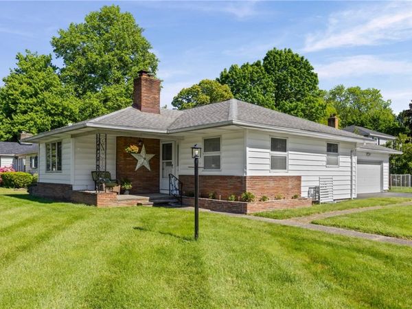400 Noridge Dr , Rochester, NY 14622
