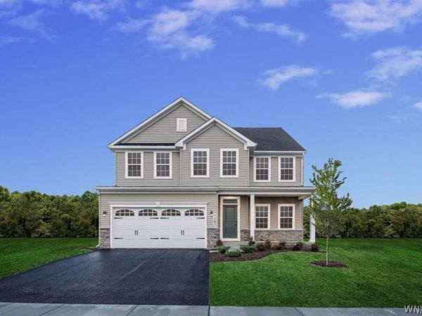 100 Lynette Lane, Williamsville, NY 14228