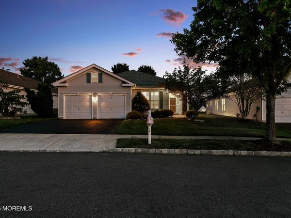 46 Minuteman Circle, Allentown, NJ 08501