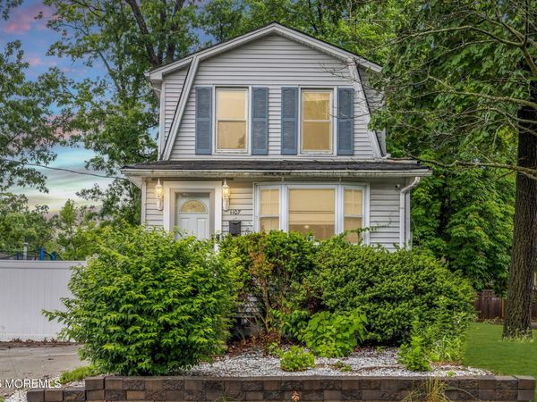1107 Cook Avenue, Laurence Harbor, NJ 08879