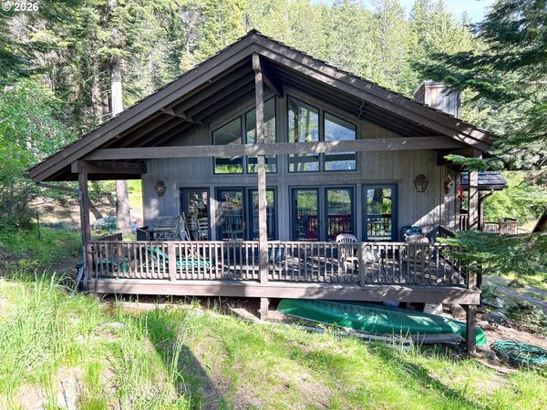 61038 LAKE SHORE RD, Wallowa Lake, OR 97846