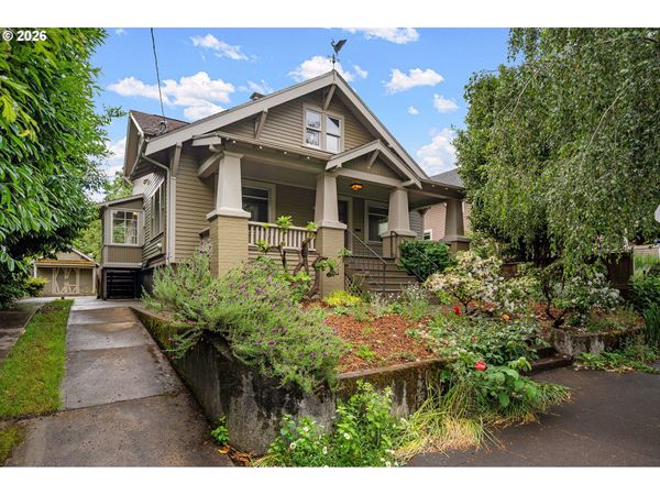 3807 NE RODNEY AVE, Portland, OR 97212