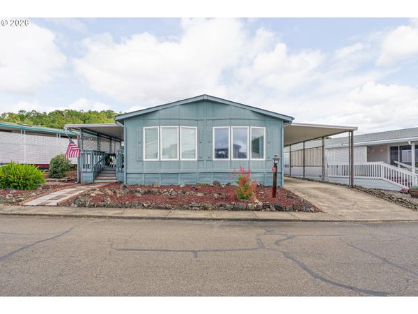 804 SHADOW RANCH LN, Roseburg, OR 97470