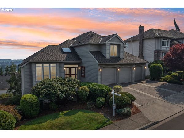 11904 SW VIEWCREST CT, Tigard, OR 97224