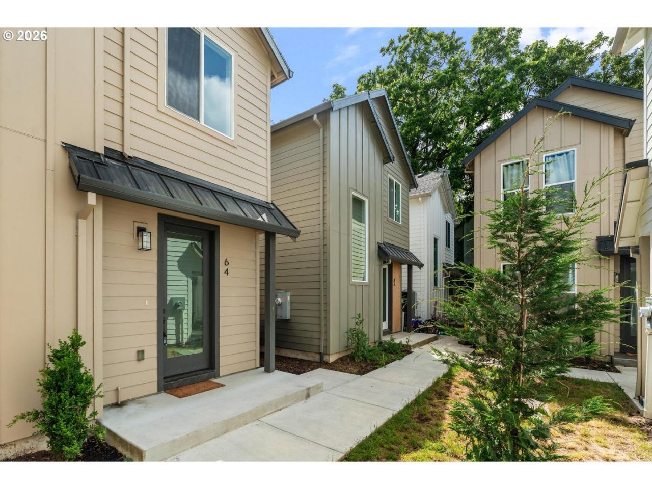 64 NE Stanton St, Portland, OR 97212 Main Photo