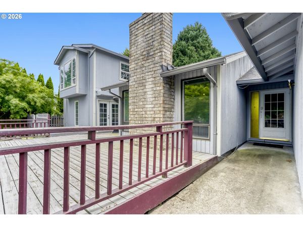 1424 SE 28TH AVE, Hillsboro, OR 97123