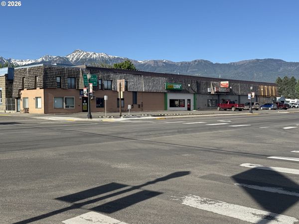 200 W NORTH ST, Enterprise, OR 97828