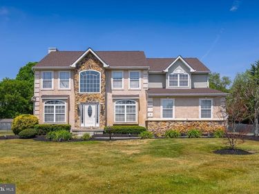 9 PEACH RIDGE DRIVE , MULLICA HILL, NJ 08062