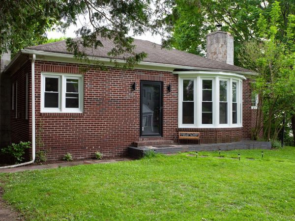 40 Jefferson Avenue , Jeffersonville, NY 12748