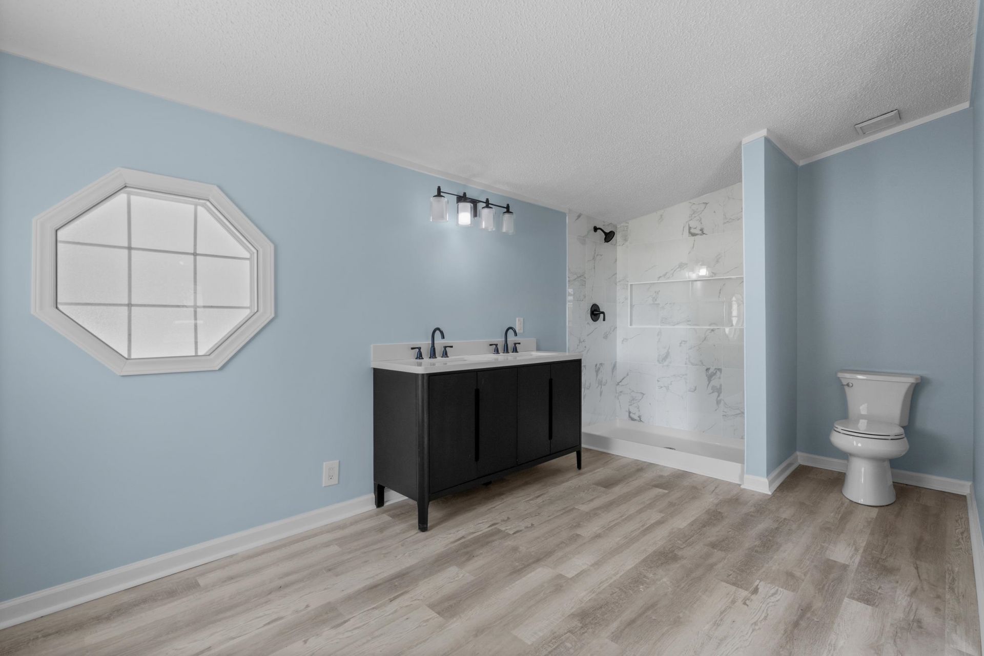 3695 Highway 905  Photo 10