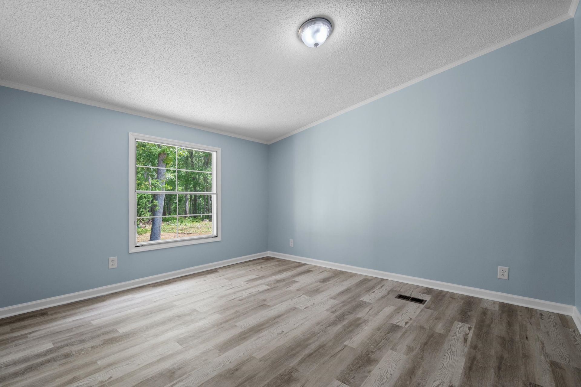 3695 Highway 905  Photo 18