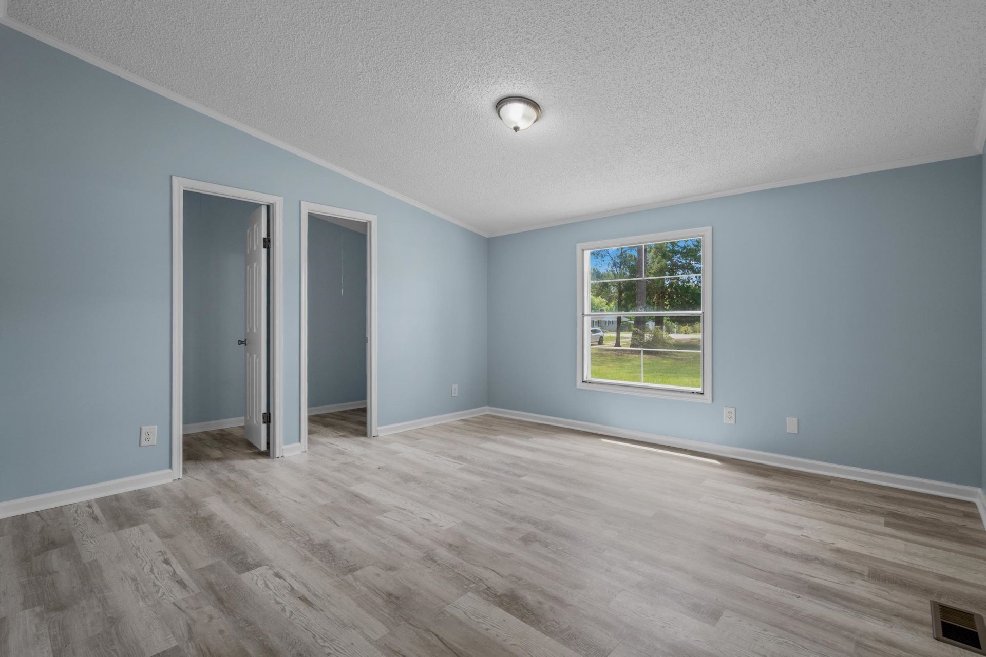 3695 Highway 905  Photo 19