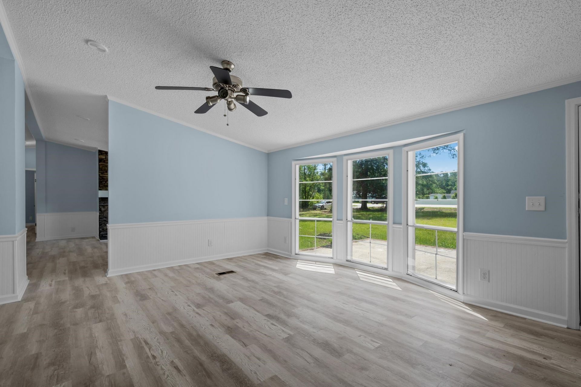 3695 Highway 905  Photo 7