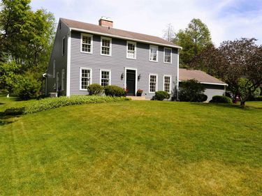 50588 Linden Grove Lane, Granger, IN 46530