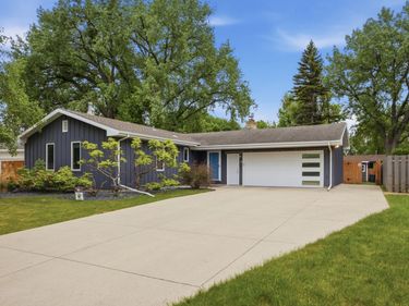 2486 W Country Club Drive S, Fargo, ND 58103