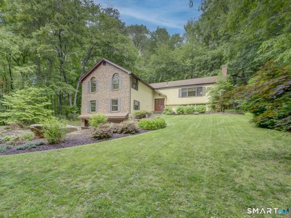 99 Knollwood, Glastonbury, CT 06033