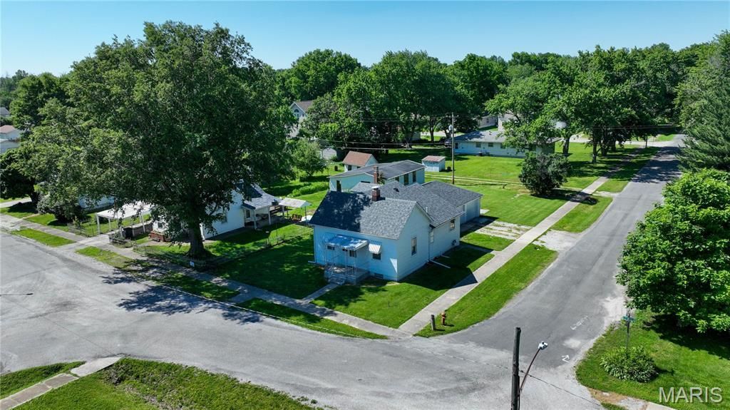 311 E 1st North Street , Mount Olive, IL 62069 Main Photo