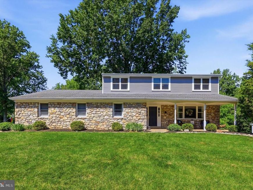 1324 University Drive, Yardley, PA 19067 Main Photo