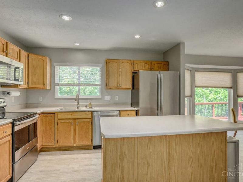 1267 Mills Pointe Court, Union Twp, OH 45103 Photo 11